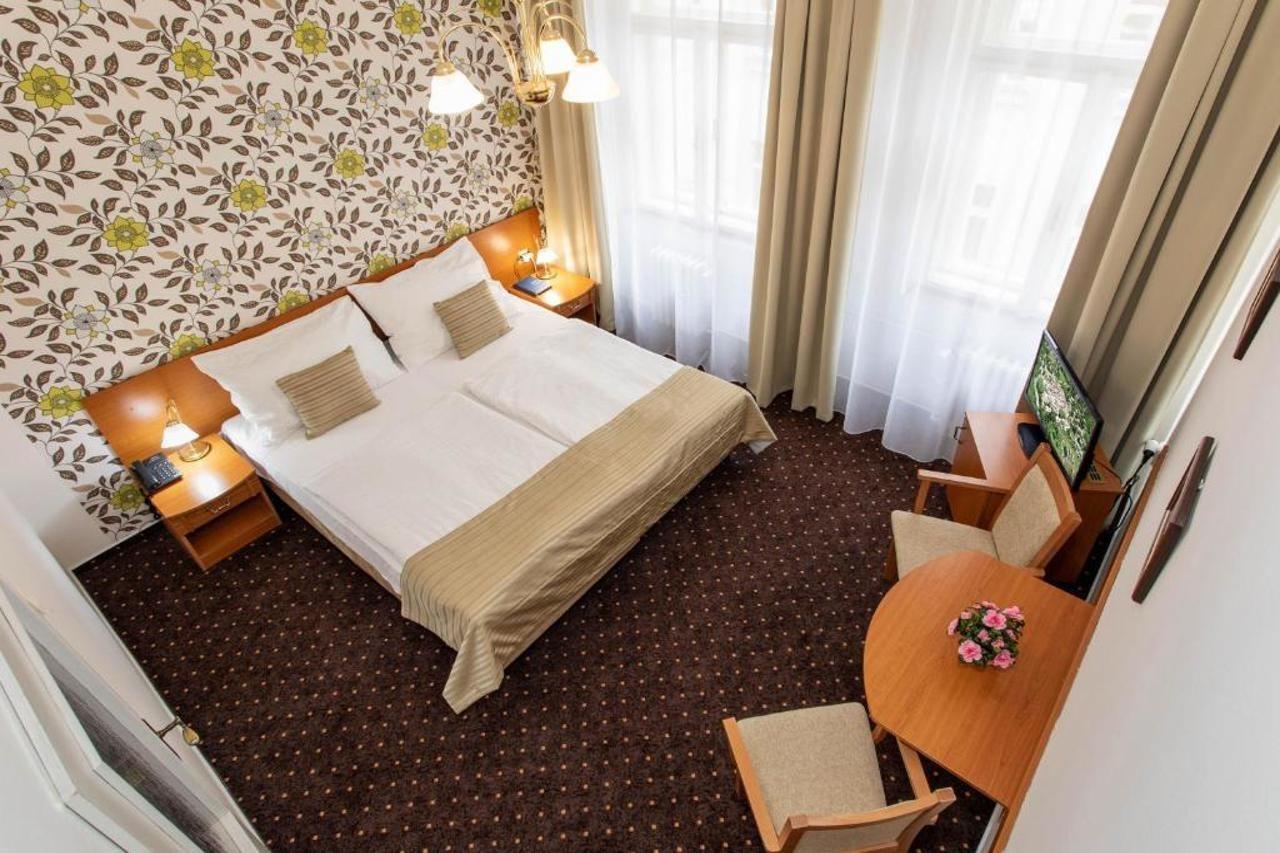 Novomestsky Hotel Prága Kültér fotó